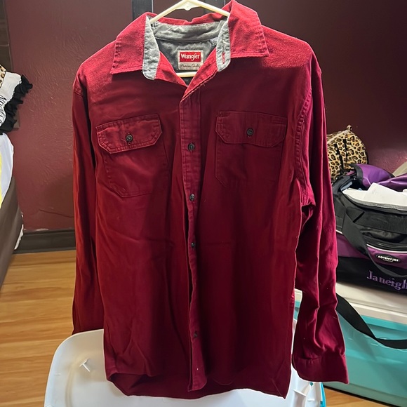 Men’s Wrangler Button Up Shirt - Picture 1 of 4